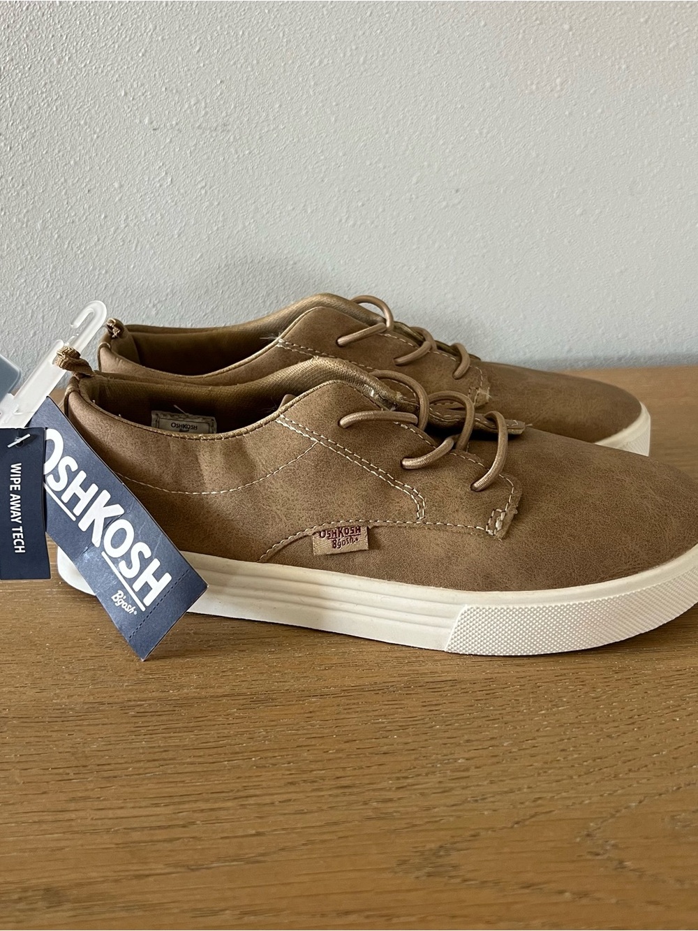 NEW OshKosh B'gosh Kids' Tan Faux Bungee Lace Sneaker School Church - Size 2